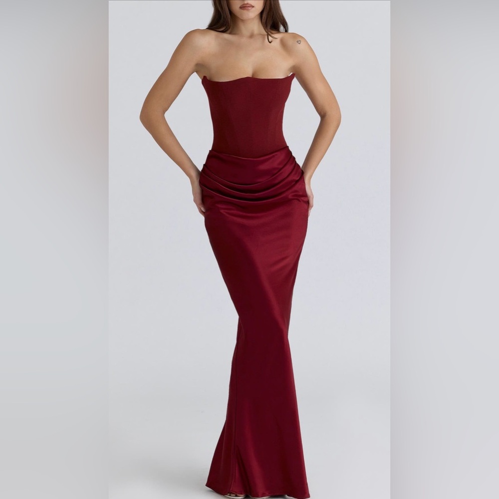 ‼️SOLD‼️ on another platform. House of CB Persephone Strapless corset Gown